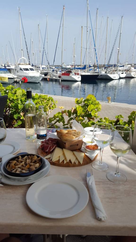 Tapas Puerto Calero Hafen Wein Vino