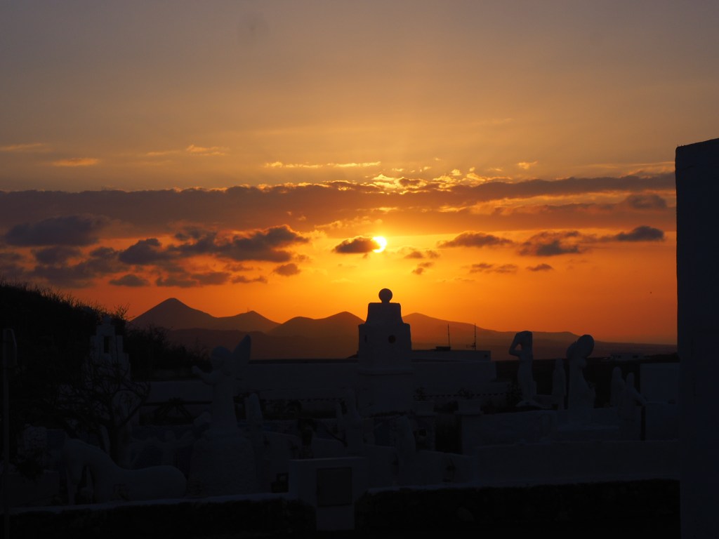 Sonnenuntergang Teguise Vulkane