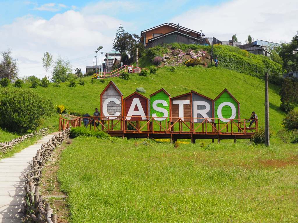 Grüne Wiesen in Castro