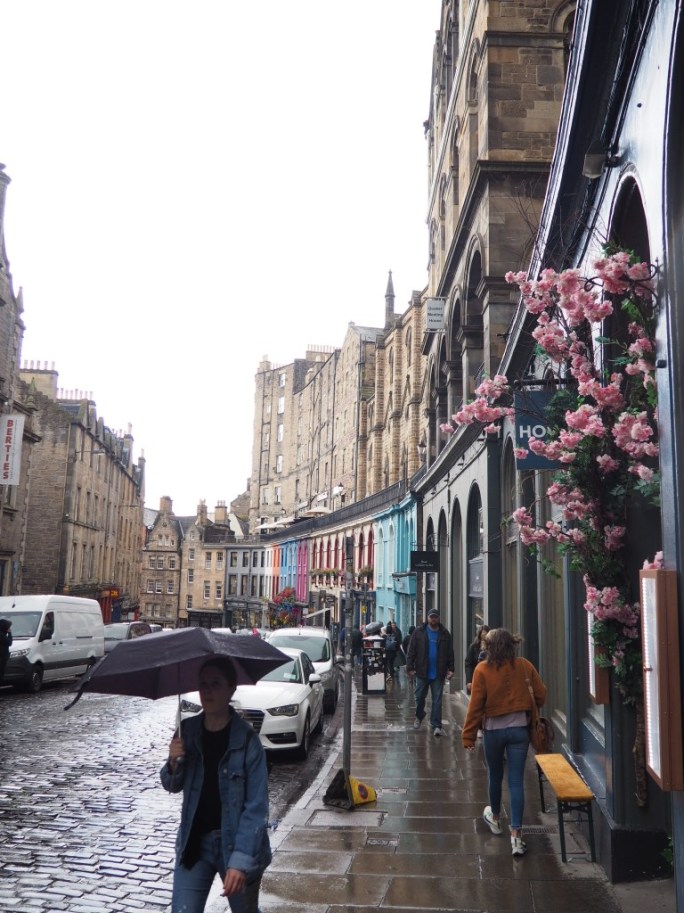 Der Grassmarket bei Regen