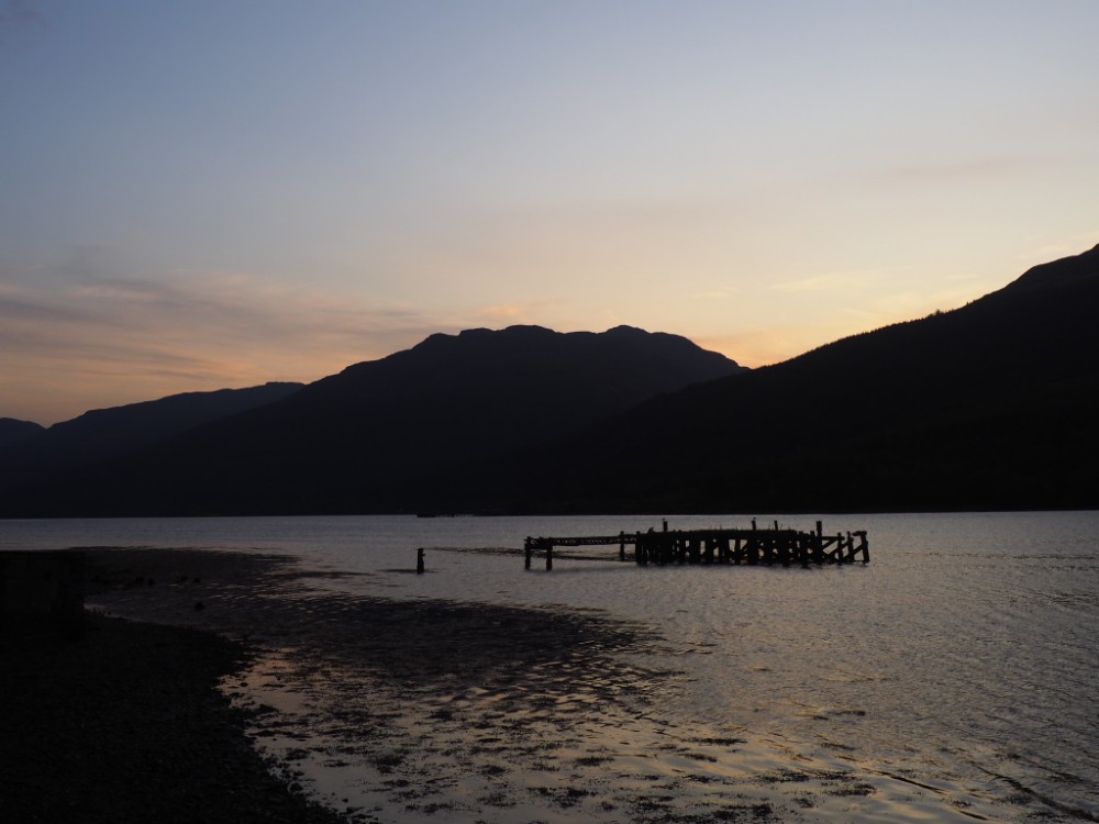 Zum Schluss ein letzter Sonnenuntergang am See