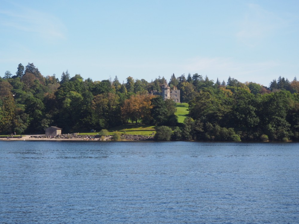 Balloch Castle vom See aus