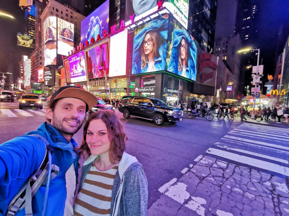 Der Times Square noch einmal mit etwas weniger Nebel