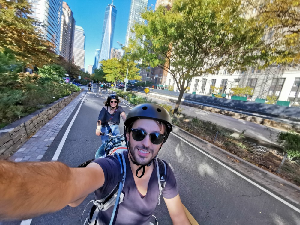 Am One World Trade Center geht es auch vorbei