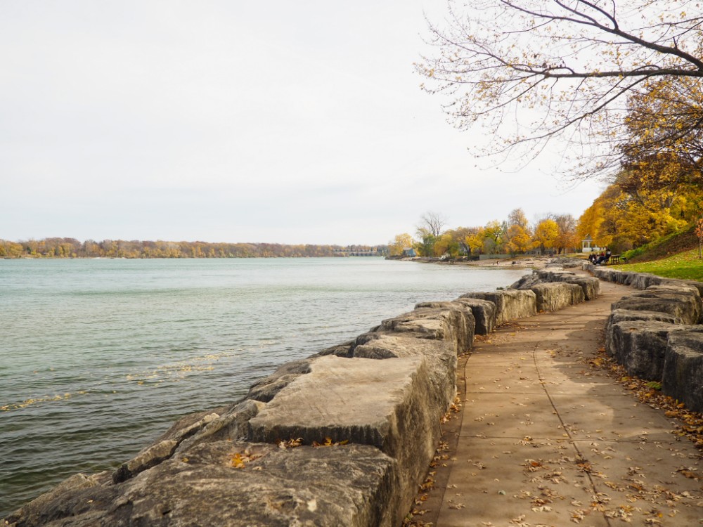 Der Queen's Royal Park am Ontariosee