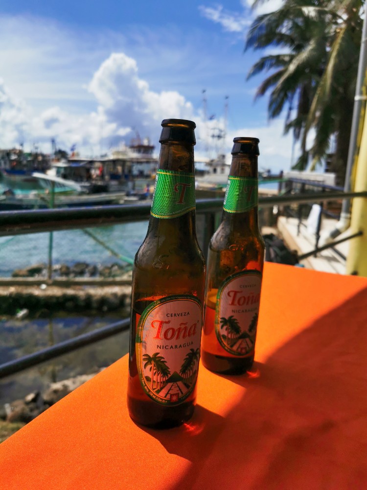Günstiges Bier in der Sonne, ein Traum!