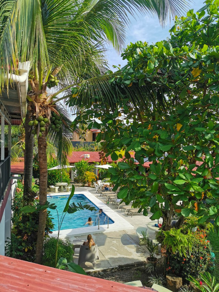 Nochmal ein Blick auf unseren Pool von oben