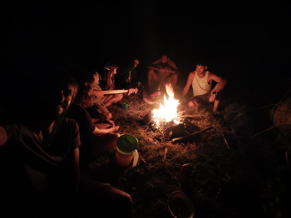 Mit Lagerfeuer-Romantik ins neue Jahr