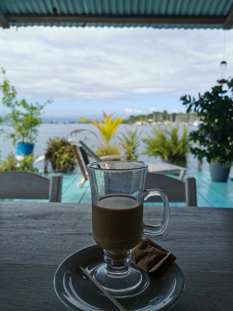 Kaffee mit Ausblick zum Frühstück