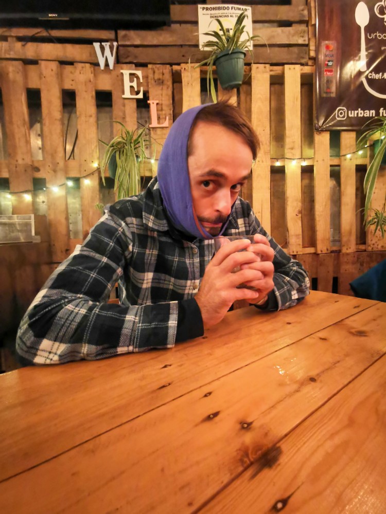 Ein durchgefrorener Marcus mit sehr schickem Hemd!