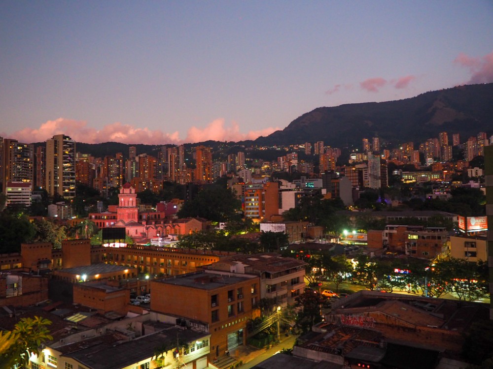 Medellín (ein kleiner Teil) im Abendlicht