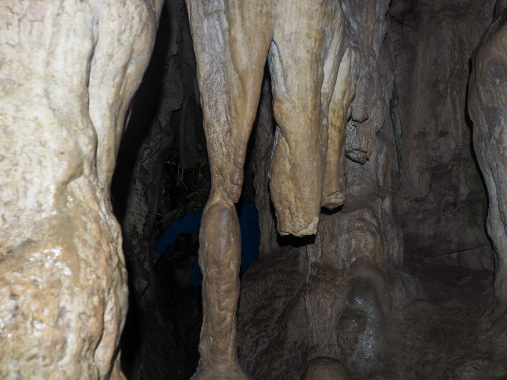 Ganz viele Stalagmiten und Stalaktiten