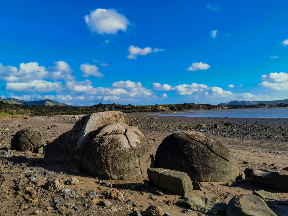 Kurzer Halt an den Koutu Boulders