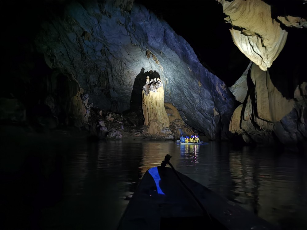 Ein rieeesiger Stalagmit