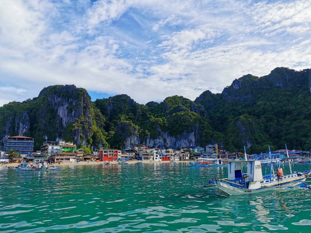 Zurück in El Nido bei allerbestem Wetter