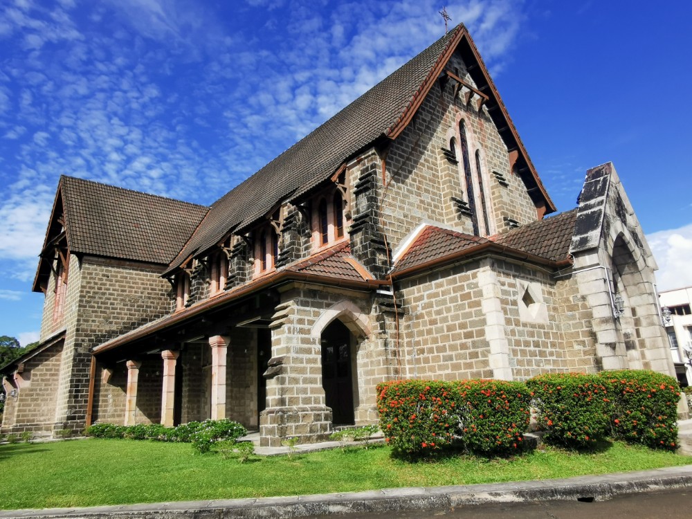 Die St. Michael's and All Angels Church