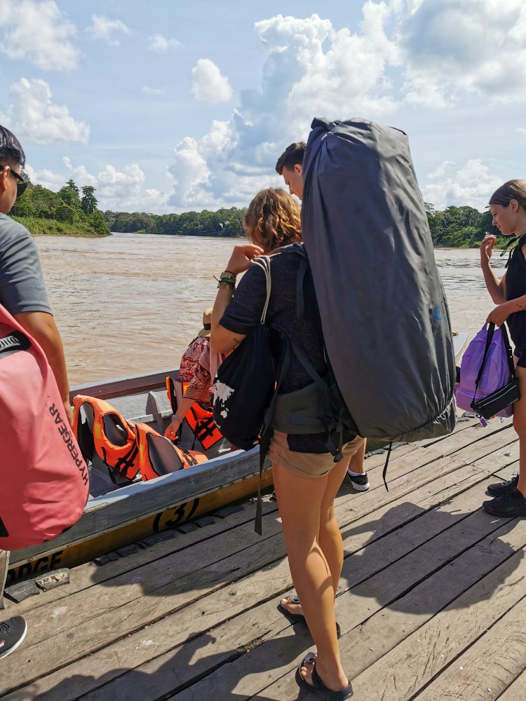 Los geht's aufs Boot