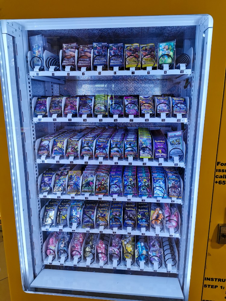 Pokemonkarten-Automaten hab ich auch noch nicht gesehen 😀