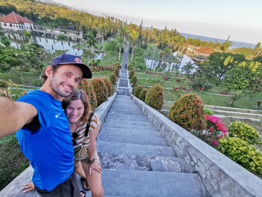 Der Blick von oben auf die Anlage des Taman Ujung