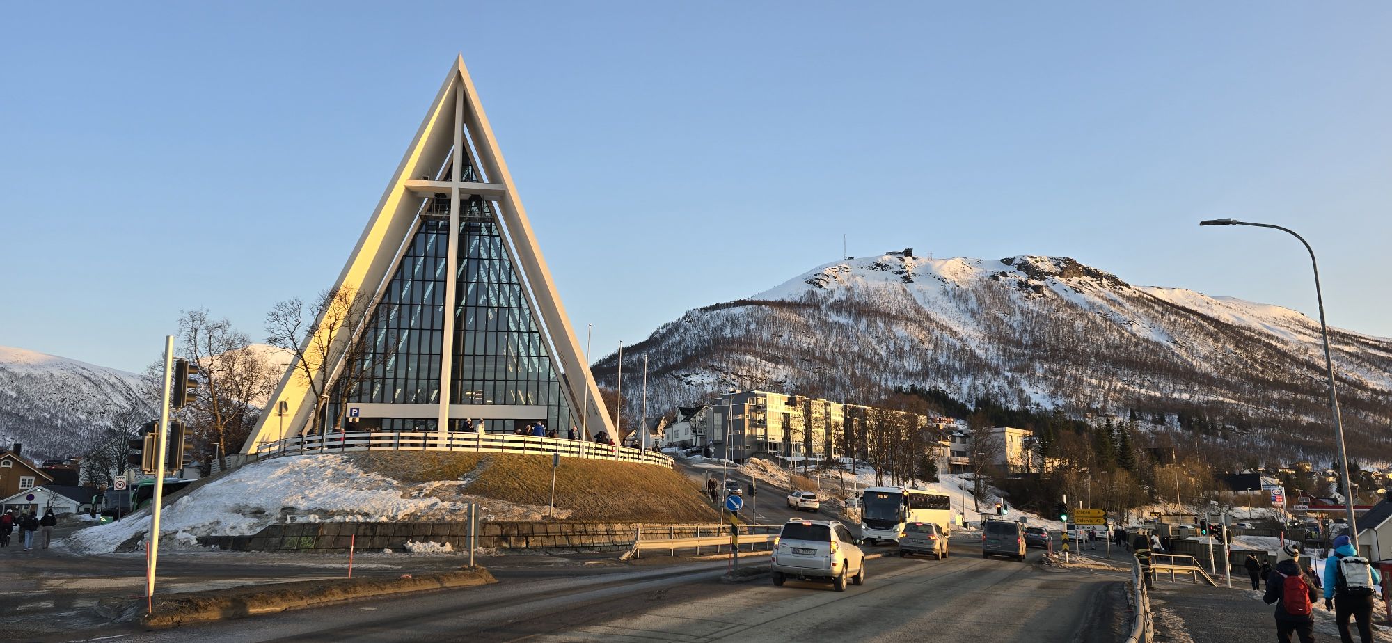 Vorbei an der Eismeerkathedrale