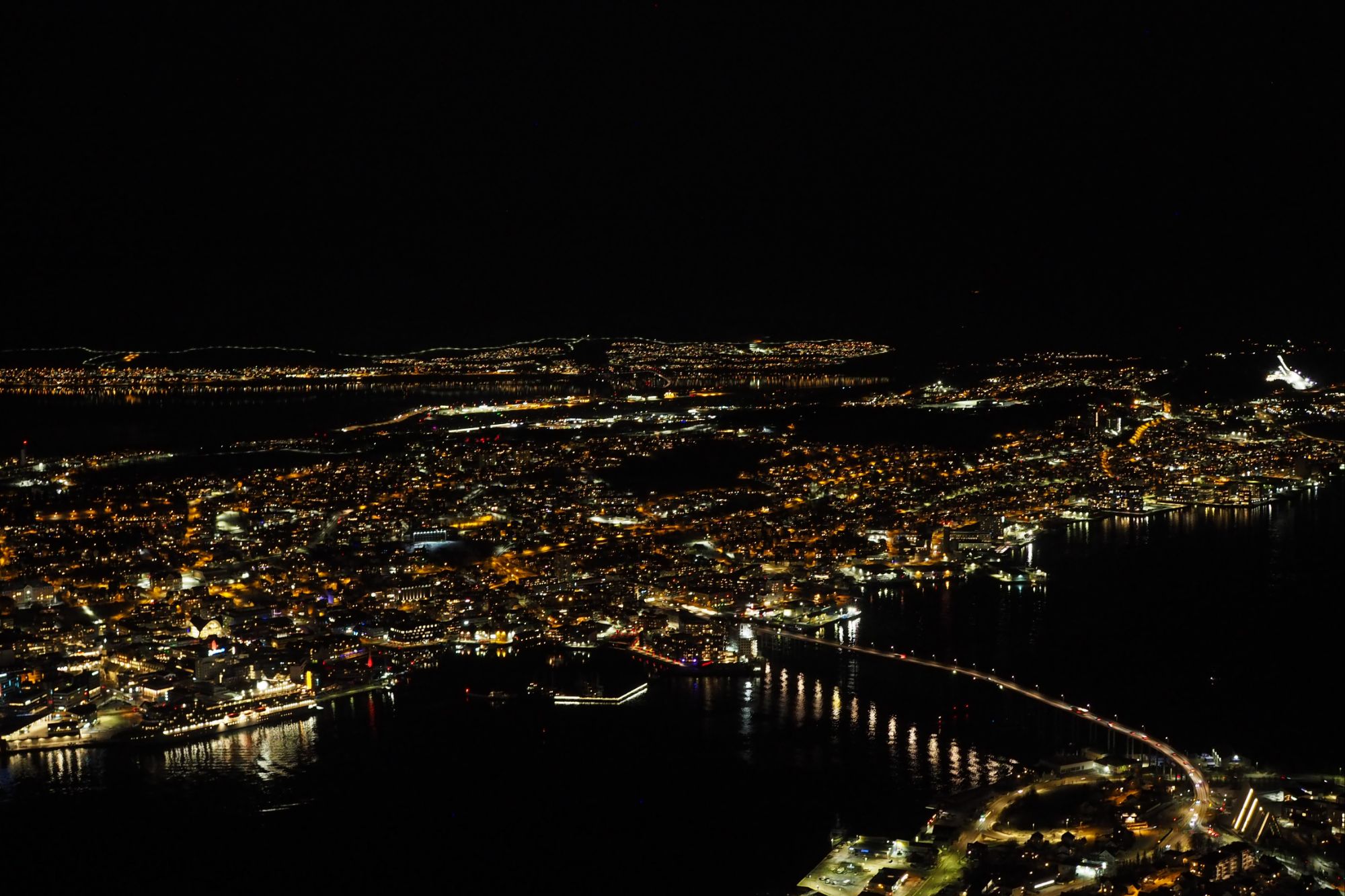 Ein toller Blick auf das nächtliche Tromsø