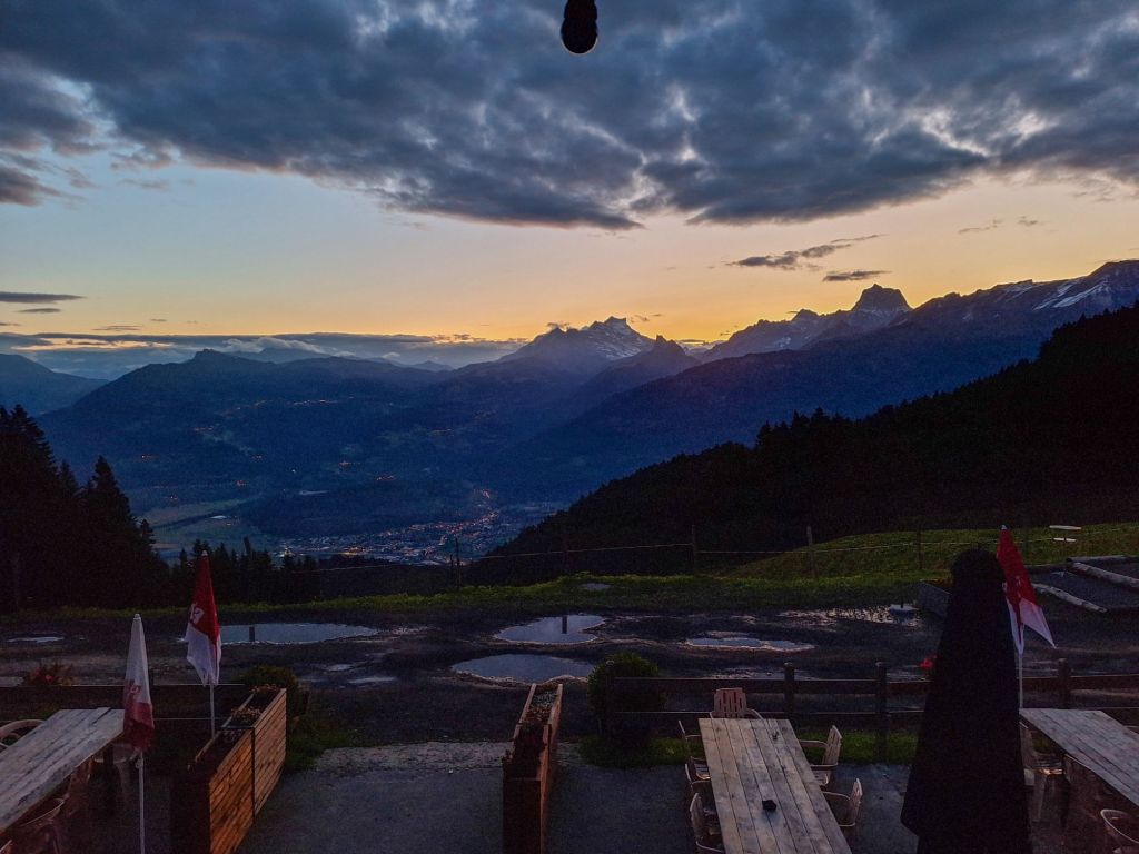Startet schonmal gut mit einem tollen Sonnenaufgang