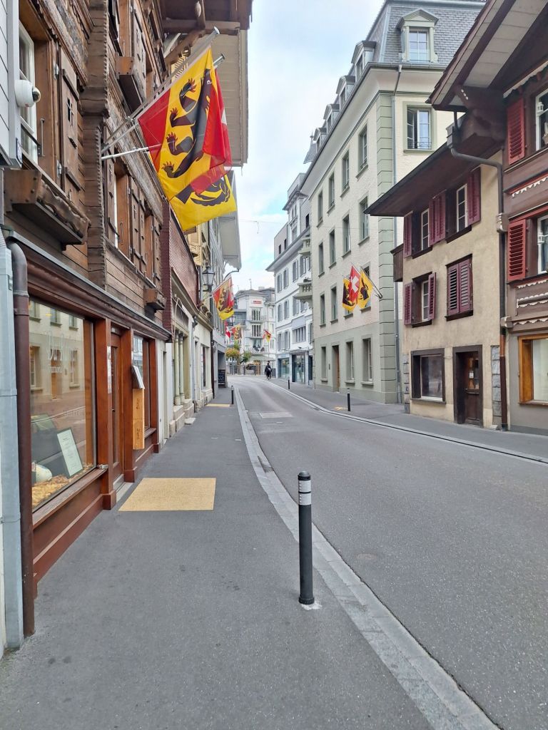 Wir schlendern noch entspannt durch Interlaken