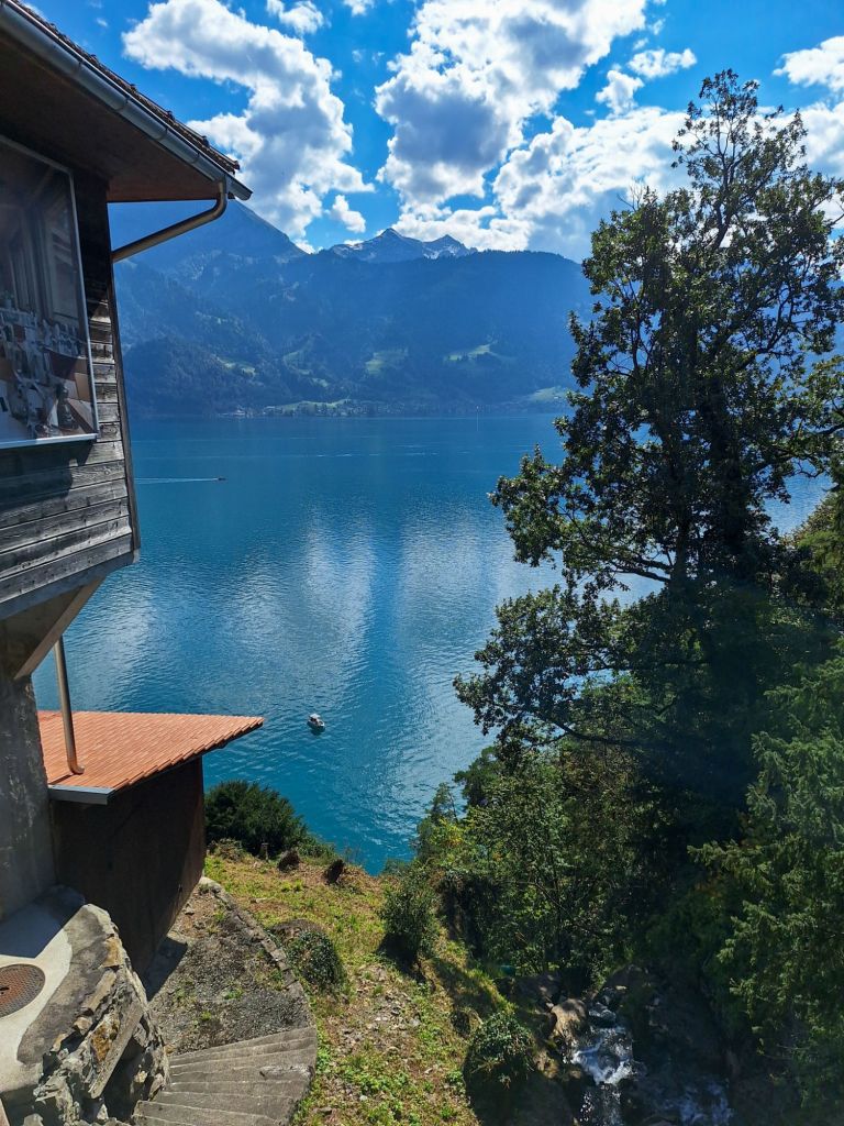 Mit der Aussicht lässts sich doch auf den Bus warten
