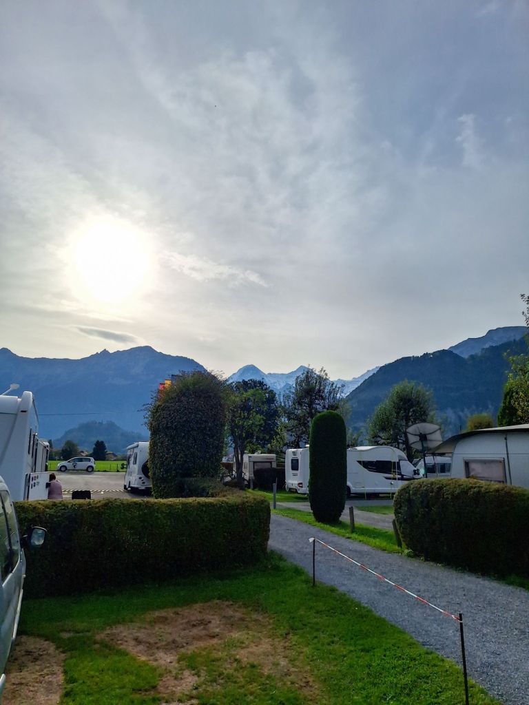 Ein letzter Blick auf Mönch und Jungfrau vom Campingplatz