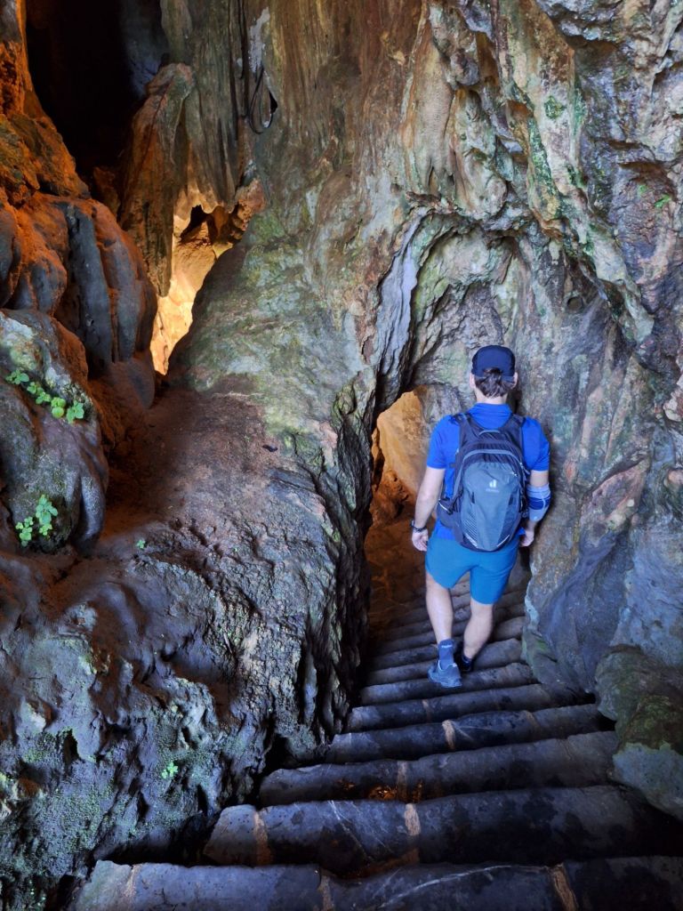 Rein in die Höhle 😊