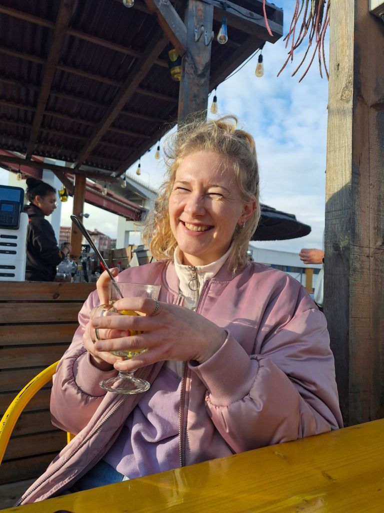 Corinna freut sich über die Sonne