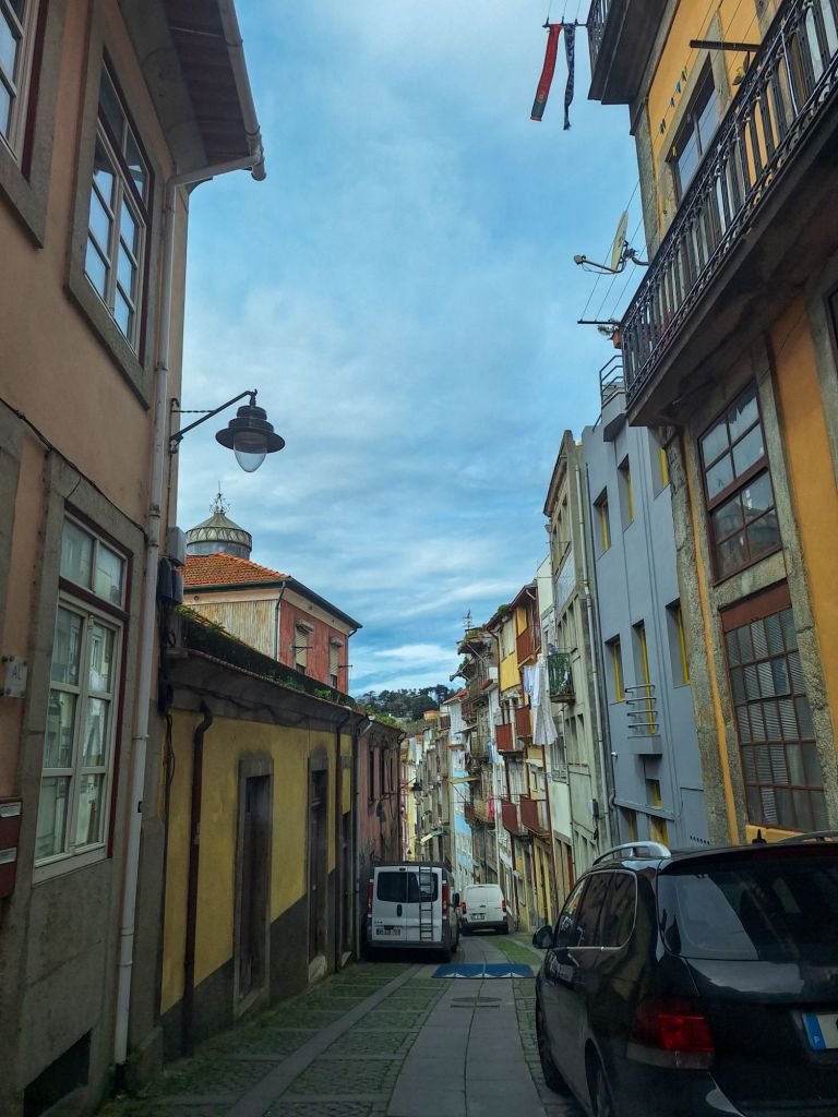 Porto kann auch blauen Himmel