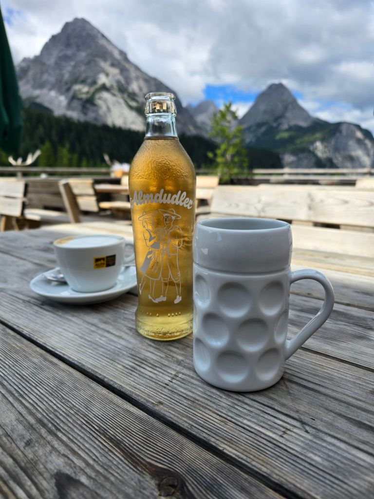 Kurzer Stopp an der Ehrwalder Alm