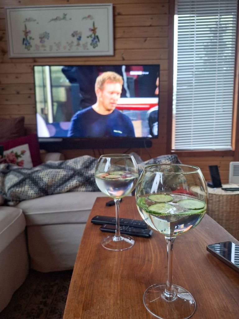 Zum Fußball wurde Gin Tonic geschlürft