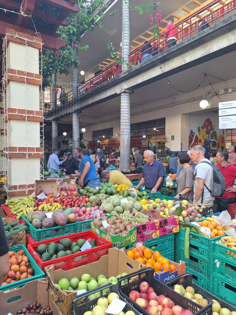 Der berühmte Bauernmarkt - Mercado dos Lavradores