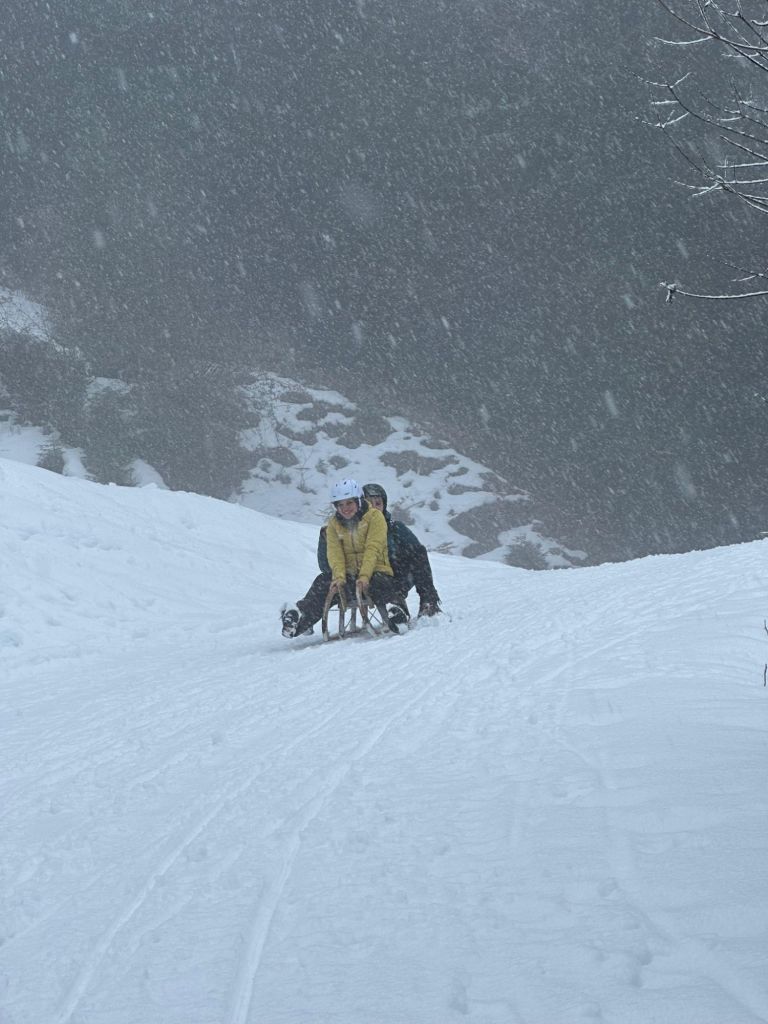 Mit Vollgas (und viel Spaß) durch den Schnee
